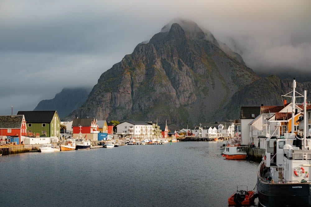 Mooie plekken op de Lofoten Henningsvaer - Reislegende.nl