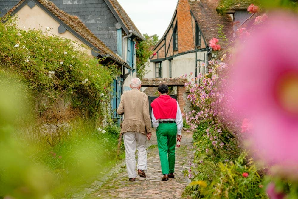 Rle Saint Amant wat te zien in Gerberoy mooiste straatje Oise Picardie Frankrijk - Reislegende.nl