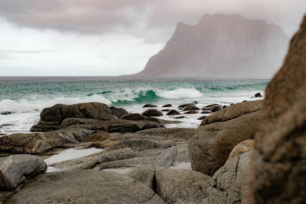 Uttakleiv beach mooie plekken op de Lofoten - Reislegende.nl