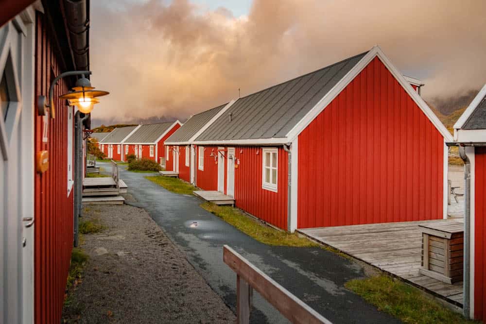 Overnachten op de Lofoten op mooie plekken Nyvagar Rorbuhotell - Reislegende.nl