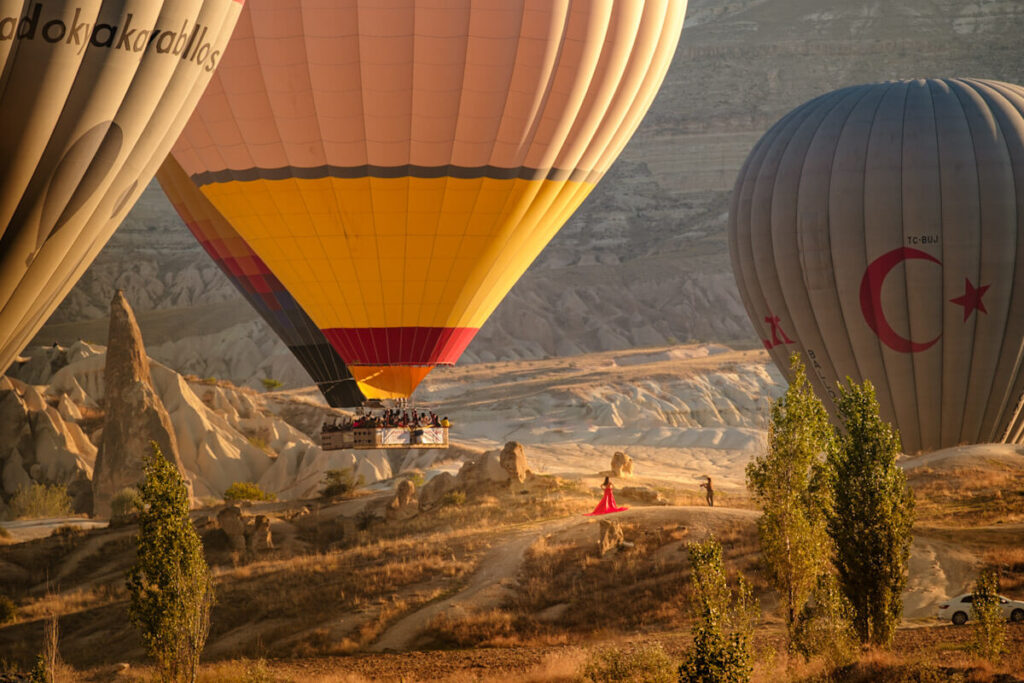 Fotoshoot met jurk in Cappadocië - Reislegende.nl