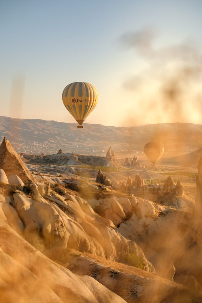 Luchtballonnen fotograferen in Cappadocie tips voor doorkijkjes - Reislegende.nl