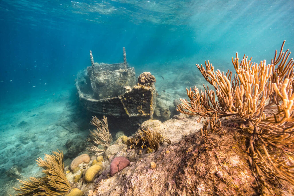 Curacao tugboat snorkelen duiken Reislegende