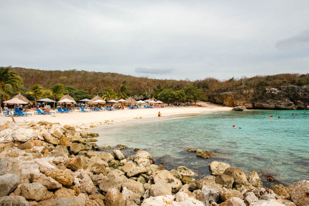 Mooie stranden op Curacao Daaiboot Beach Reislegende