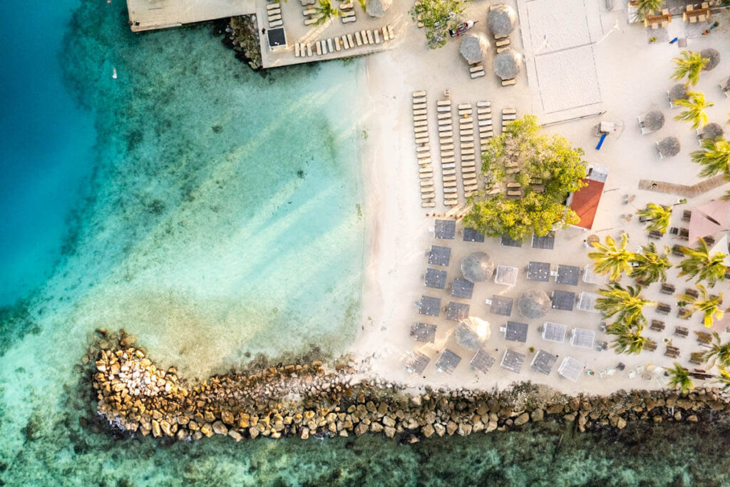 Mooie stranden op Curacao Jan Thiel Reislegende