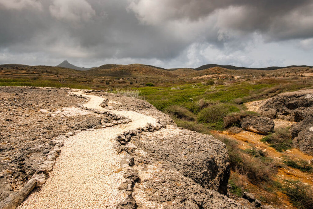 Wandelen in Shete Boka National Park Curacao Reislegende