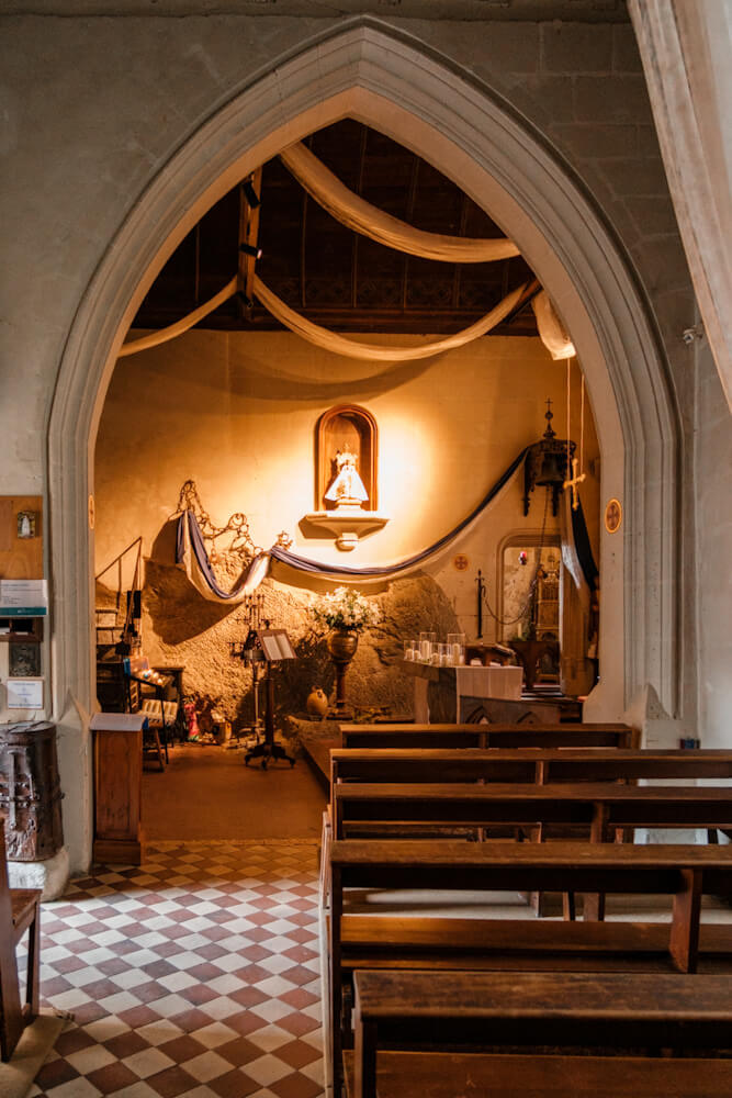 Notre Dame de Behuard Loire Frankrijk Reislegende