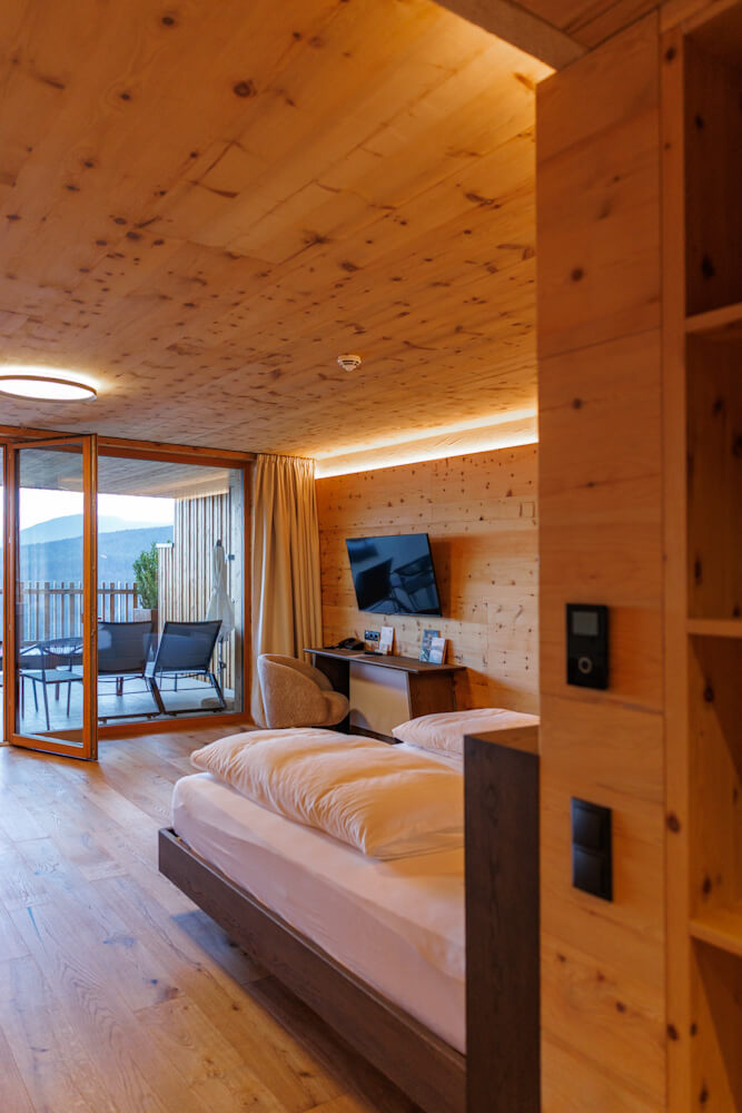 Tratterhof Mountain Sky Hotel Luxury Suite with Terrace Mountain Sky Reislegende