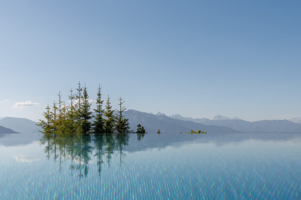 Tratterhof Mountain Sky Hotel infinity adult only pool wellness Reislegende