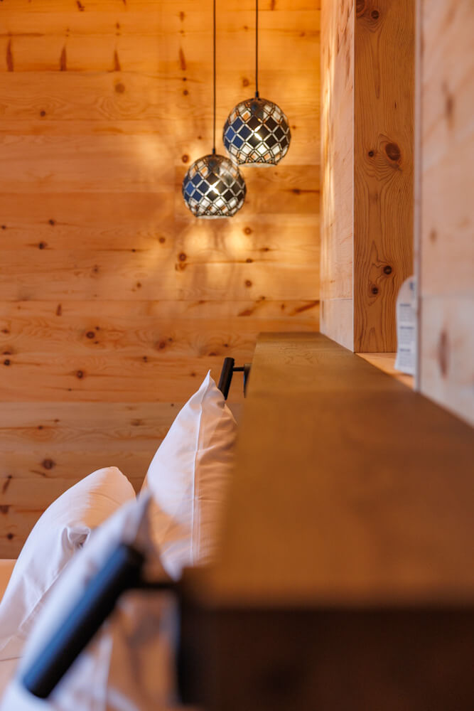 Tratterhof Mountain Sky Hotel suite met prive whirlpool sfeer Reislegende