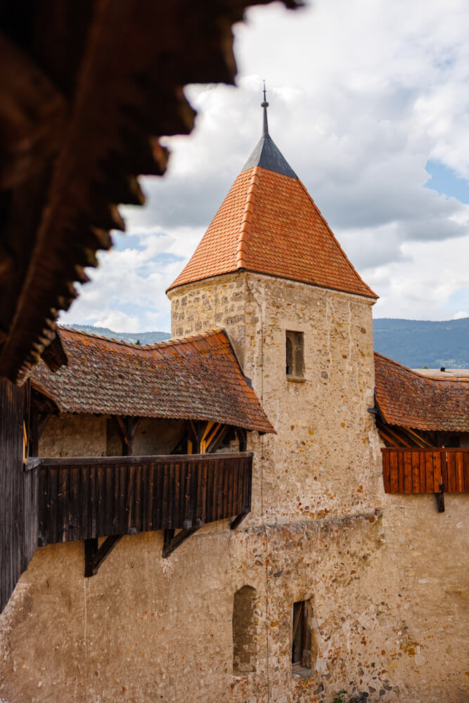 Chateau de Grandson Vaud kastelen in Zwitserland Reislegende
