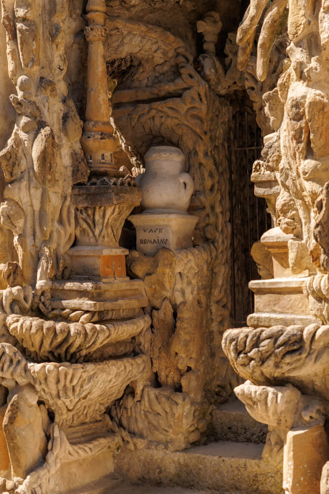 Details Palais Ideal du Facteur Cheval Hauterives Frankrijk Reislegende