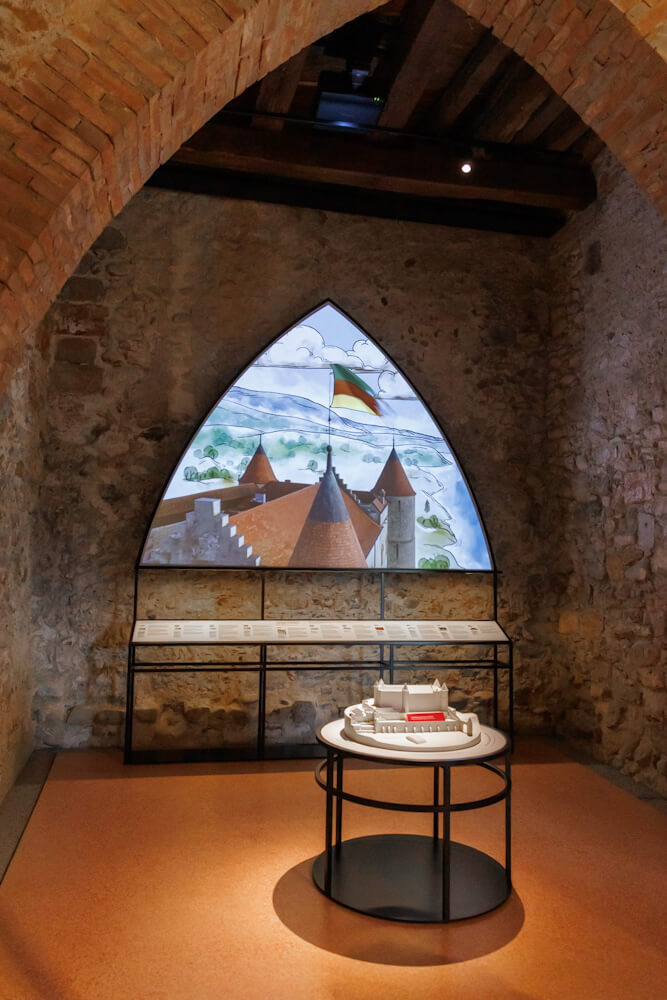 Entree Chateau de Grandson Vaud Zwitserland Reislegende
