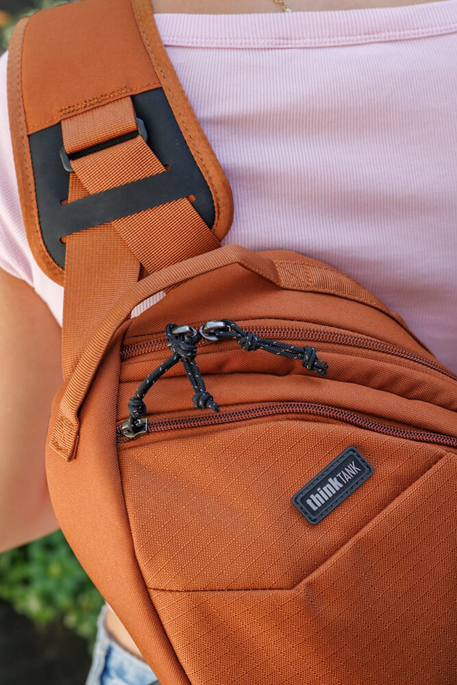 Review Think Tank Turnstyle 11L sling bag Reislegende