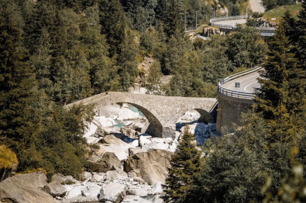 Zwitserland Schollenenschlucht Haderlisbrucke Reislegende
