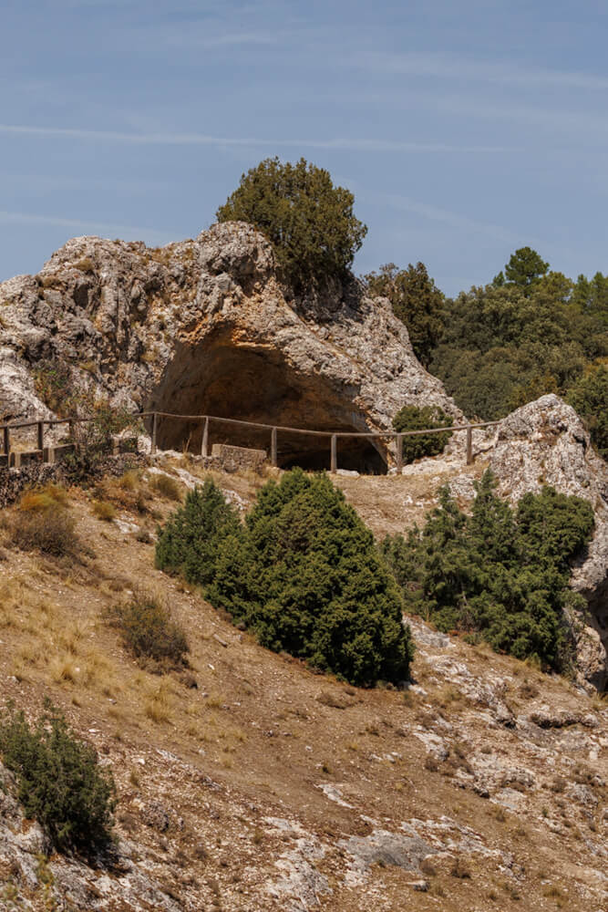 Ventano del Diablo in Cuenca vale gieren zien in Spanje Reislegende