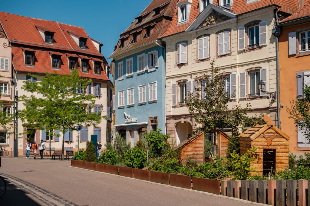 Mooie straten in Selestat Elzas Frankrijk Reislegende